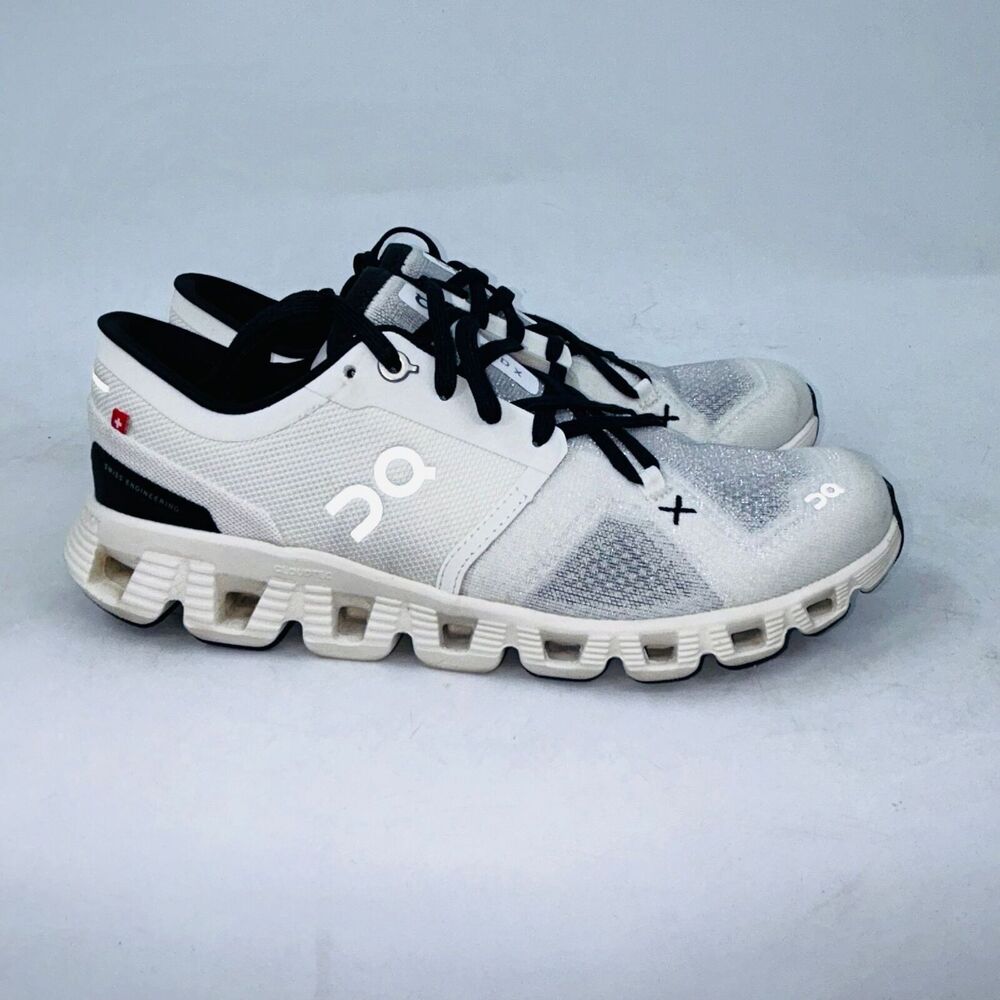 ON RUNNING CLOUD X3 WOMENS WHITE/BLACK COMFORTABLE FIRM RUNNING SHOES SIZE 9.5B